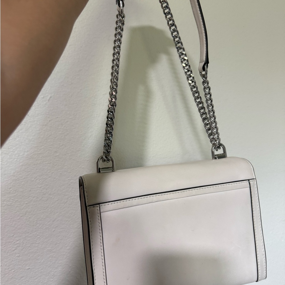 Michael Kors Cream Shoulder Bag with Silver Chain - Picture 2 of 2